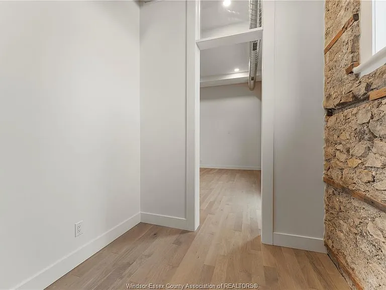 247 Brock St #301 — Photo 23