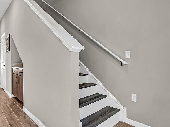 3rd image of 2907 Grand Kemerton Pl