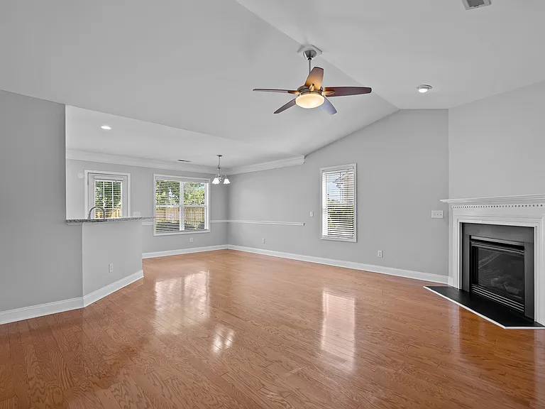 7203 Chipley Dr — Photo 5