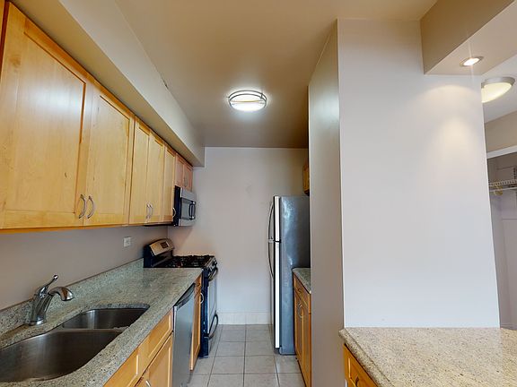 2nd image of 80 N Moore St #807K