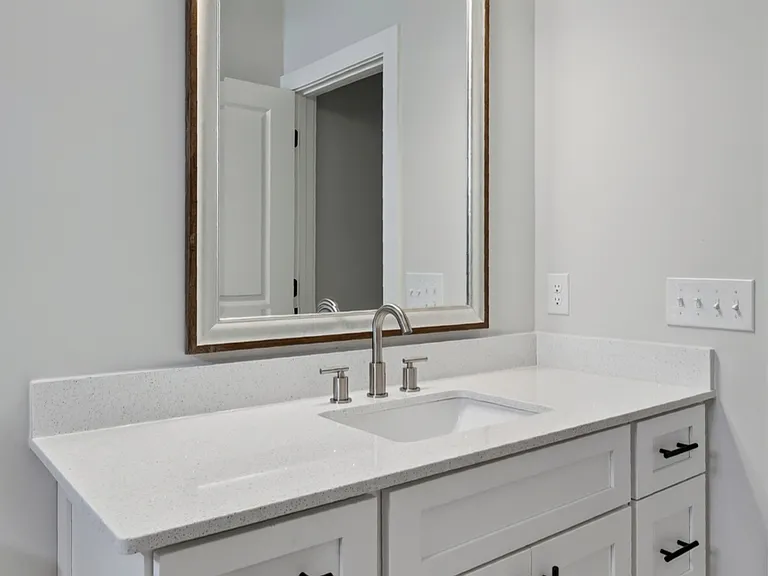 344 S Walnut Ave — Photo 26