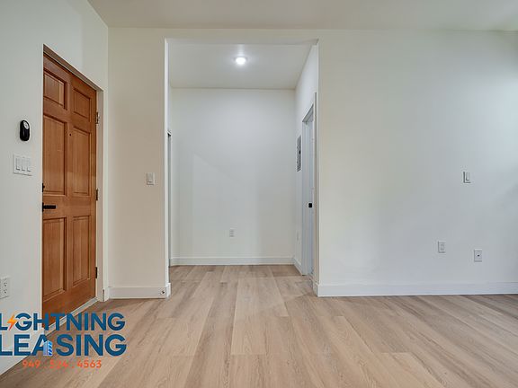 5th image of 766 2/3 N Van Ness Ave #8C