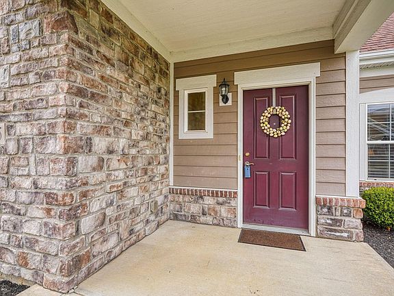 2nd image of 485 Whistling Way Dr