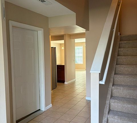 3rd image of 5261 Crabapple Dr