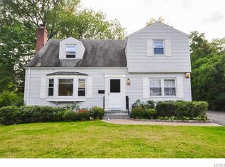 186 Old Wilmot Rd, Scarsdale, NY 10583