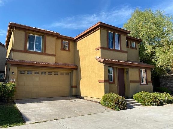 5th image of 190 Caravaggio Cir