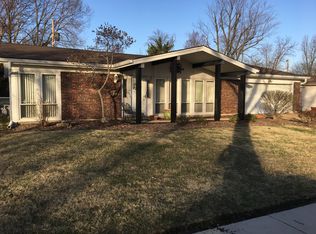 5033 Darfield Ct, Saint Louis, MO 63128
