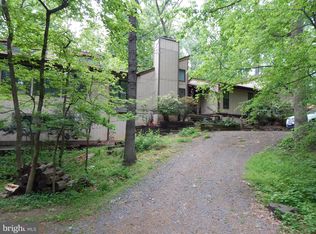 7633 Riverside Farm Rd, Marshall, VA 20115