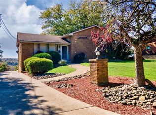 1006 Eastview Dr, Weirton, WV