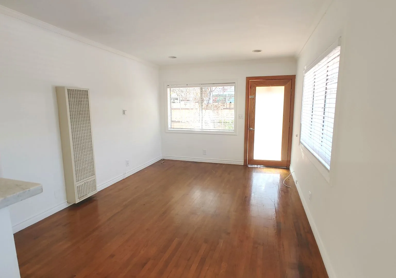 Ocean Park Blvd., 1405 — Photo 2
