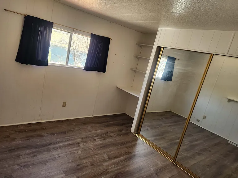147 Shetler Dr — Photo 5
