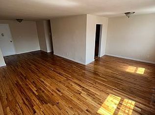 36-25 165th St #2C, Flushing, NY 11358