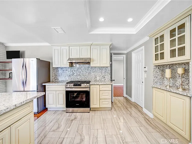 452 W Winnie Way — Photo 10