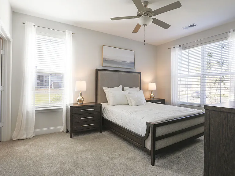Hathaway at Kingsley Place — Photo 10