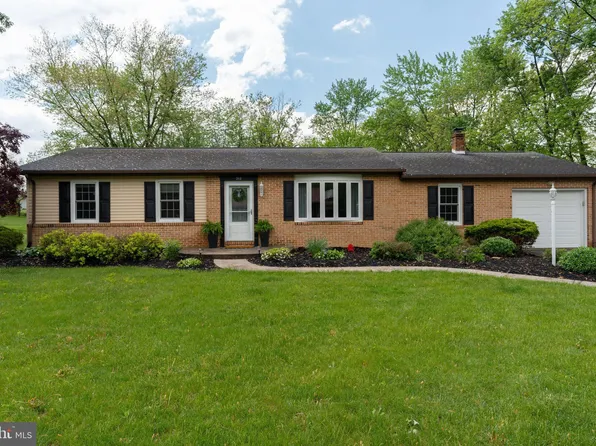 312 Nagle Ct, Harrisburg, PA 17112