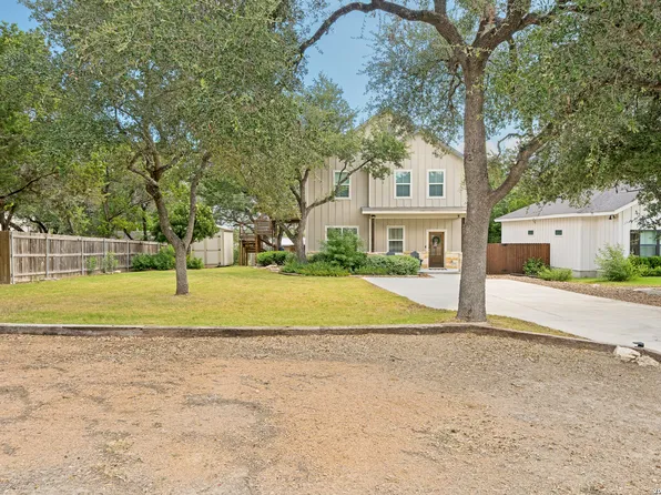 2619 Candlelight Dr, Canyon Lake, TX 78133