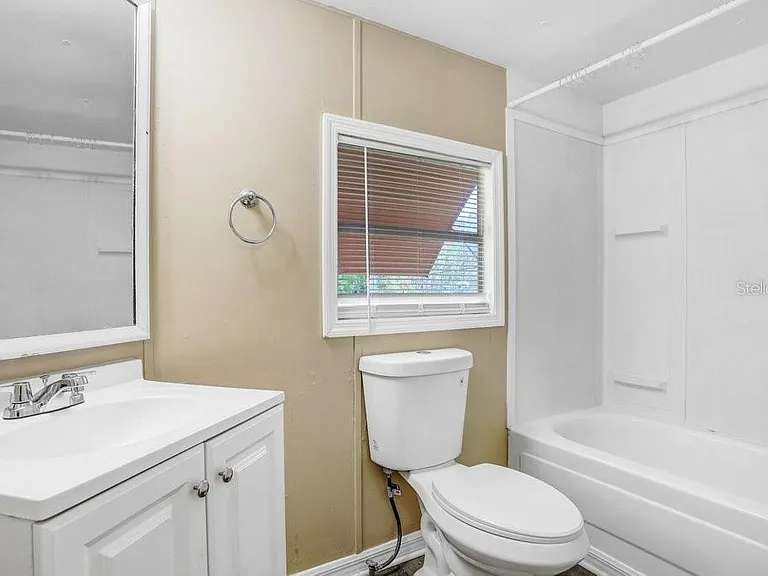 14606 Coral Dr — Photo 7