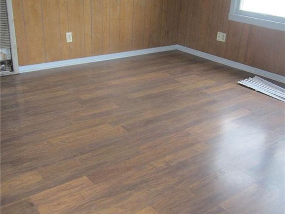 2nd image of 866 Beech St #Up