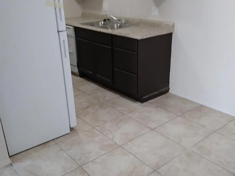 4318 Vfw Dr #30 — Photo 2