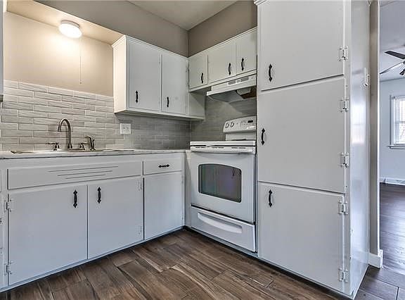 3rd image of 2409 N 21st St