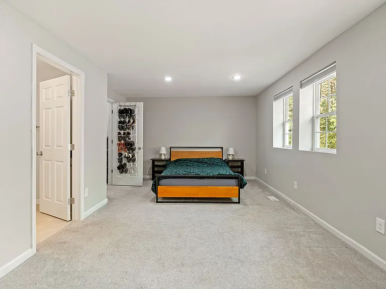 619 Hatch Rd — Photo 9