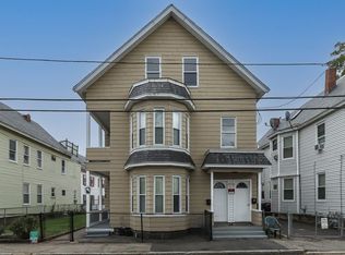 97-99 Pleasant St, Lowell, MA 01852