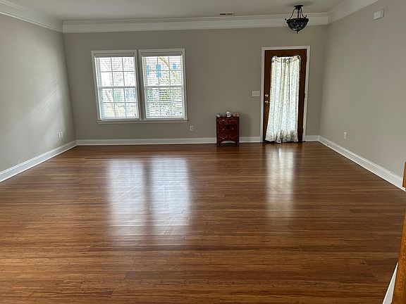 3rd image of 2509 Harwood Hills Ln