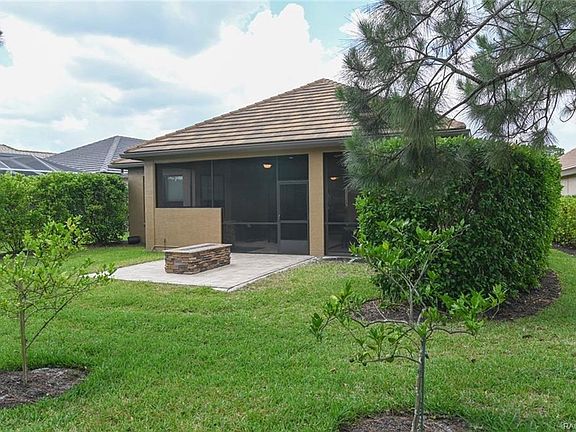 3rd image of 1761 W Laurel Glen Path