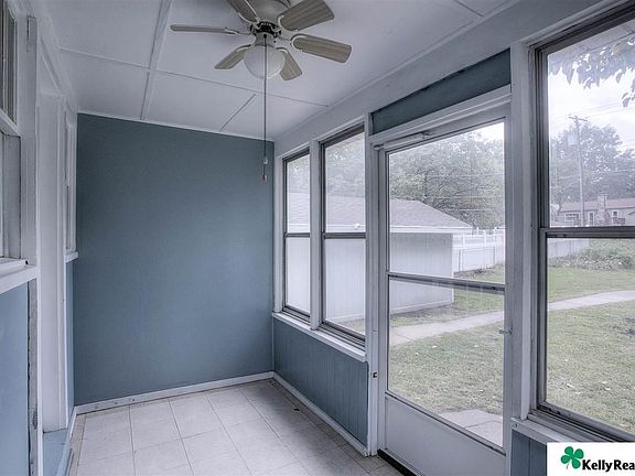5th image of 3010 S 42nd St