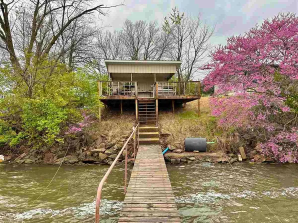 89 Snake Rd, Ponca City, OK 74604