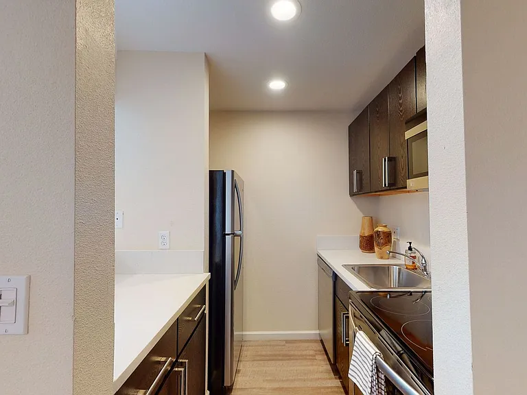 2115 N Garrett Ave — Photo 2