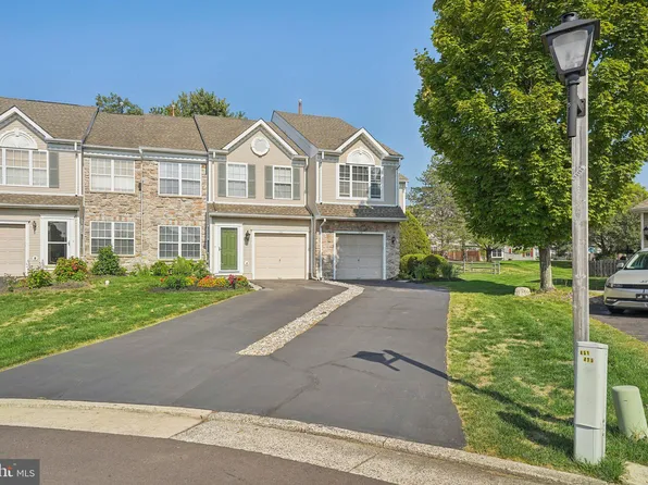 112 Broadleaf Pl, Newtown, PA 18940