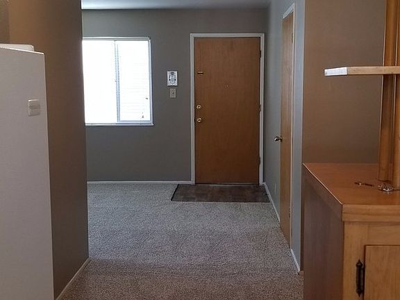 3rd image of 5492 Carlson Dr APT 5