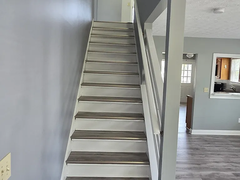 126 E Lorain St #1 — Photo 5