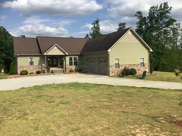404 Traywick Rd, Mc Kenzie, TN 38201