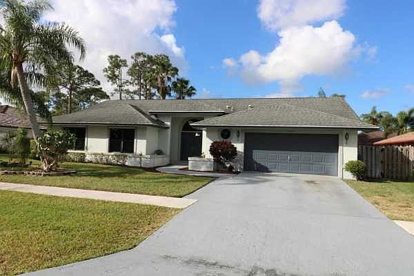 Home For Sale In Sugar Pond