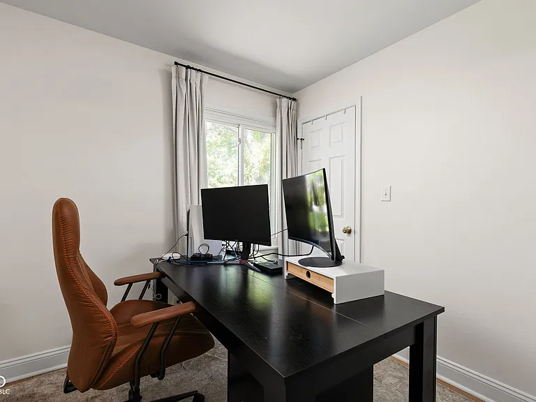 10605 Penn Dr — Photo 16