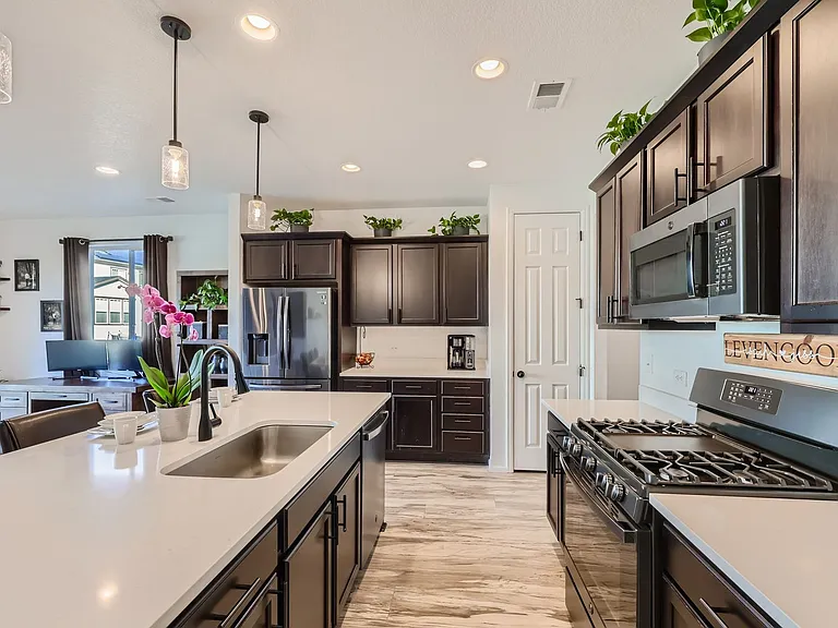 2609 Villageview Ln — Photo 12