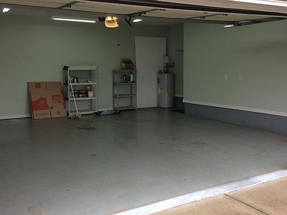 5th image of 1006 Ezra St