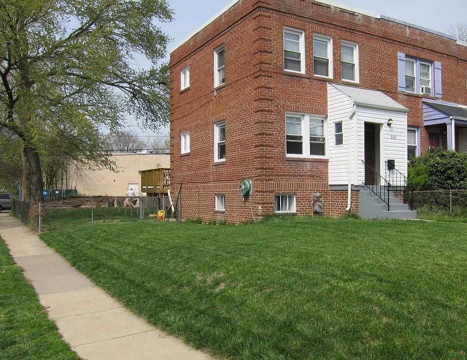 1st image of 500 E Nelson Ave