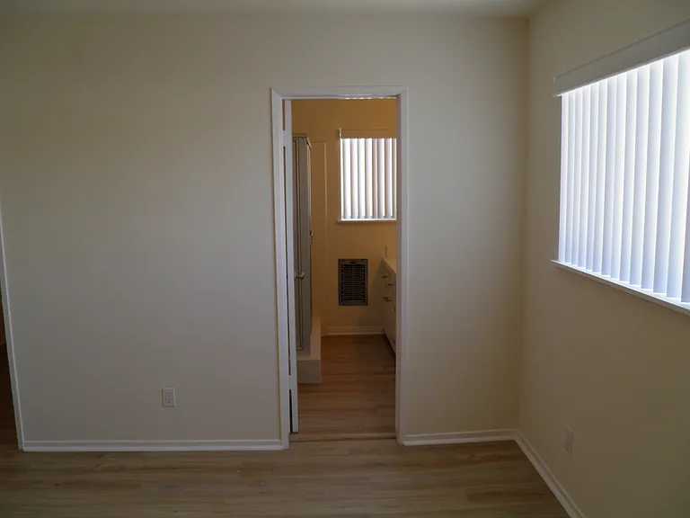 5-703 Strand St #5 — Photo 19
