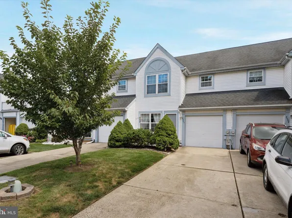 4903 Congress Ct, North Wales, PA 19454