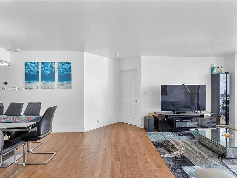 3530 Mystic Pointe Dr #2907 — Photo 29