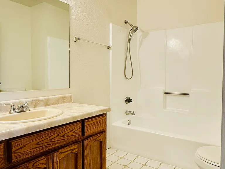 247 E Upjohn Ave — Photo 15
