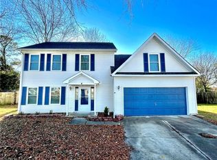 4 Northcutt Dr, Hampton, VA 23664