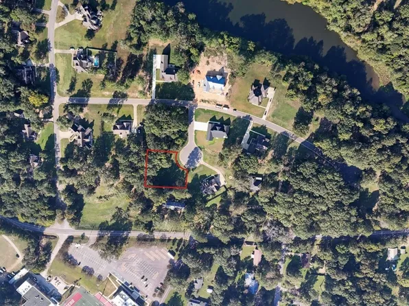 103 Chickasaw Cir, Livingston, AL 35470