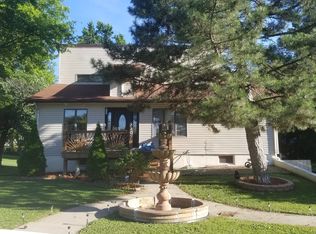 2207 W 22nd Ave, Emporia, KS 66801