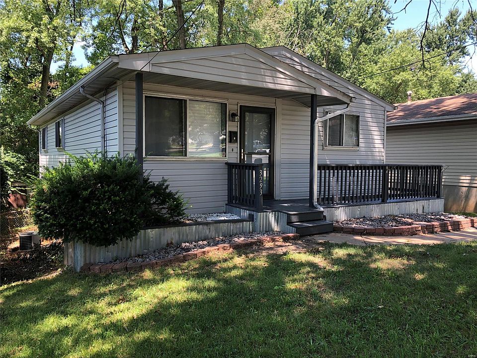 1st image of 3293 W Tennyson Ave