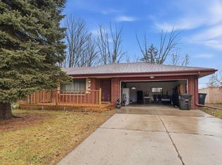 6326 West Bottsford AVENUE, Greenfield, WI 53220