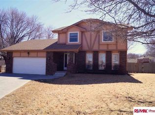 2936 S 158th Cir, Omaha, NE 68130